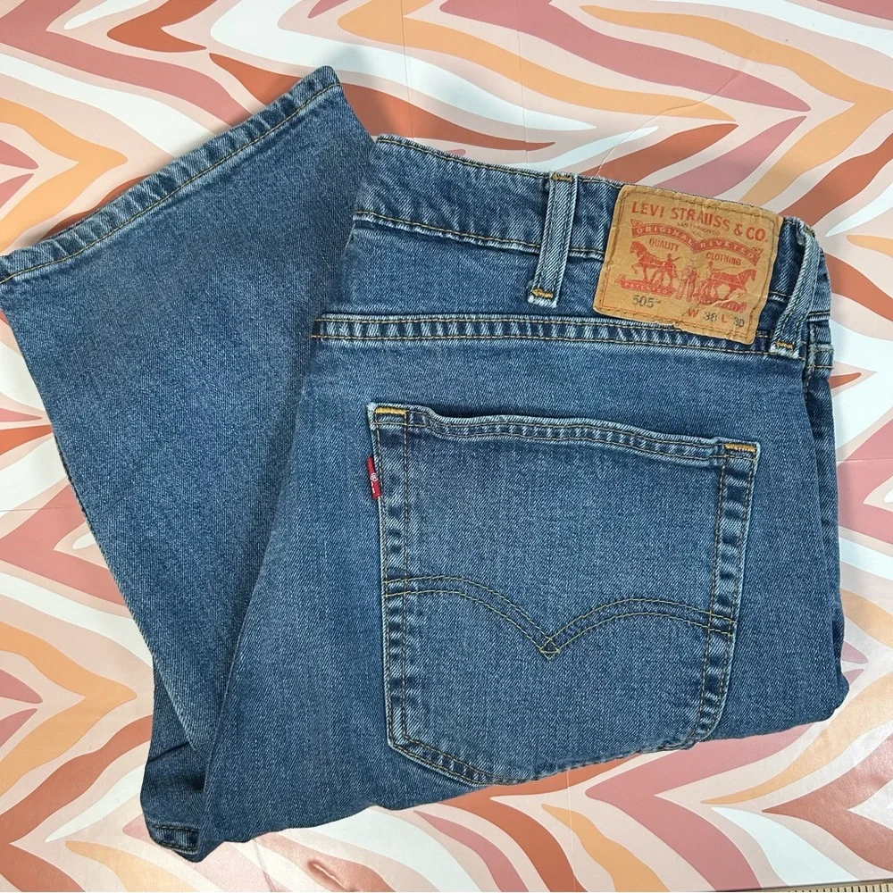 Levi’s Men's 505 Straight Regular Fit Men’s Denim Jeans Size 38x30‎